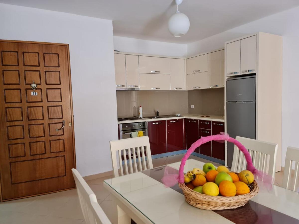 סרנדה Meltin Apartments מראה חיצוני תמונה