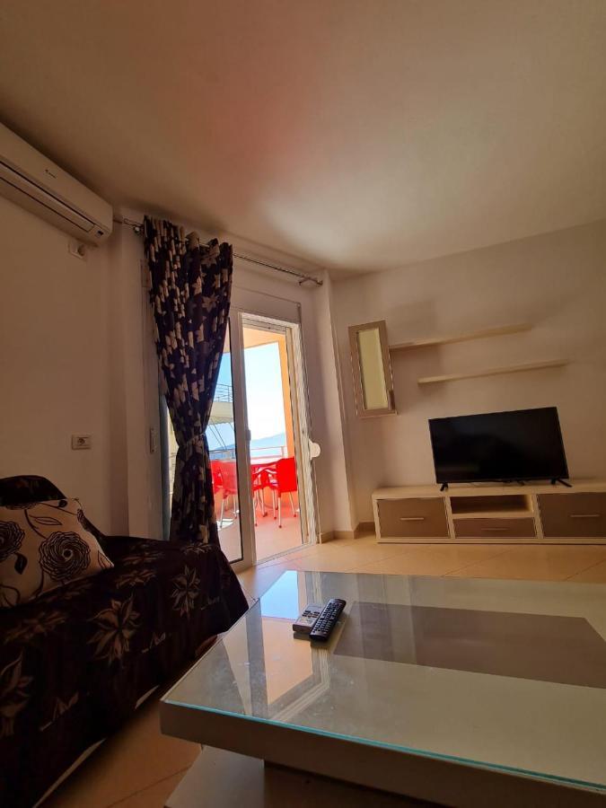 סרנדה Meltin Apartments מראה חיצוני תמונה