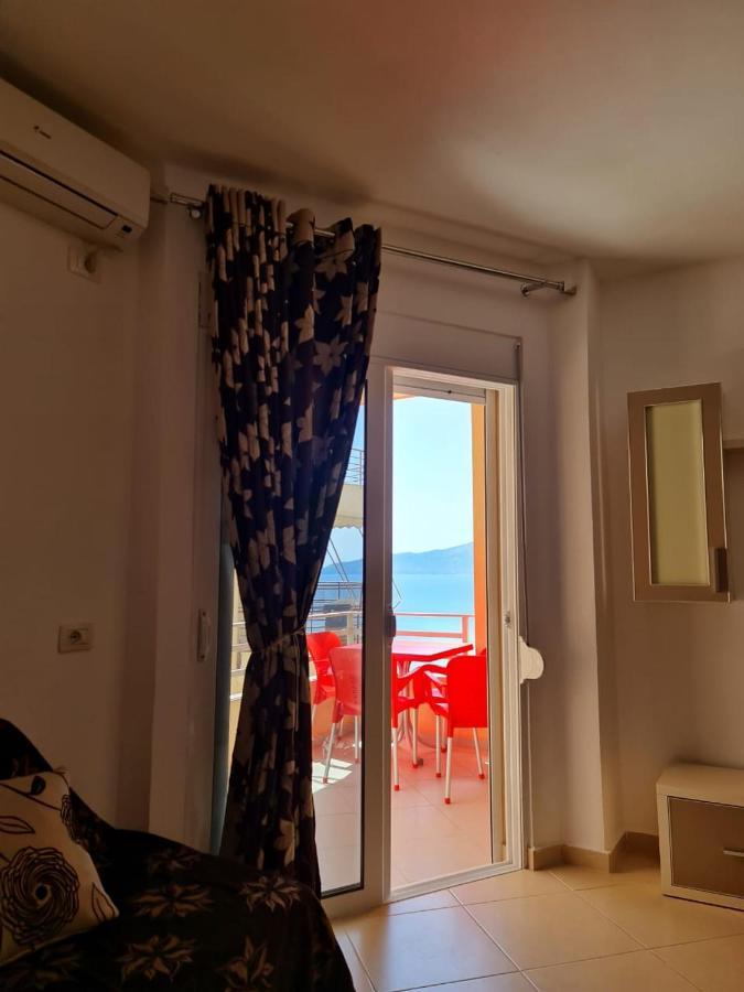 סרנדה Meltin Apartments מראה חיצוני תמונה